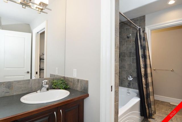 badge_image27 at 15981 Humberside Avenue, Morgan Creek, South Surrey White Rock