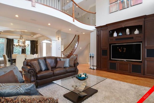 badge_image32 at 15981 Humberside Avenue, Morgan Creek, South Surrey White Rock