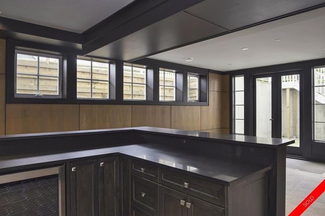 badge_image30 at 20166 1 Avenue, Campbell Valley, Langley