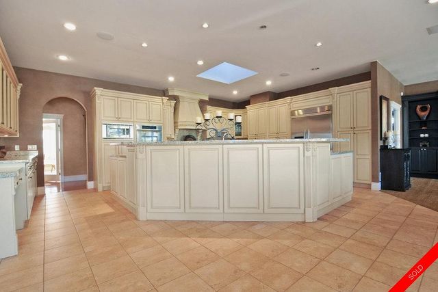 badge_image22 at 19881 16th Avenue, Brookswood Langley, Langley