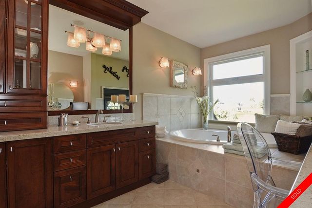 badge_image13 at 3925 159 Street, Morgan Creek, South Surrey White Rock