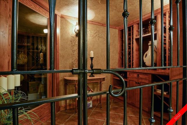 badge_image25 at 3925 159 Street, Morgan Creek, South Surrey White Rock