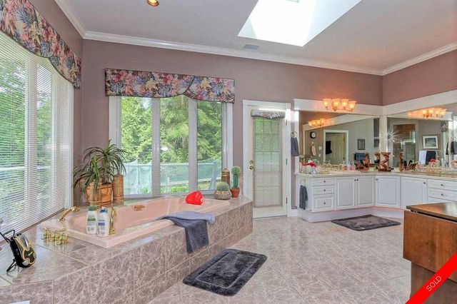 badge_image2 at 621 194 Street, Hazelmere, South Surrey White Rock