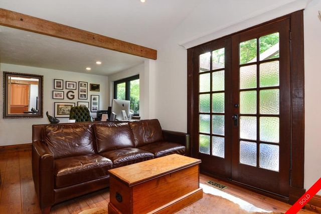 badge_image12 at 14275 28 Avenue, White Rock, South Surrey White Rock