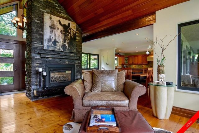 badge_image19 at 14275 28 Avenue, White Rock, South Surrey White Rock