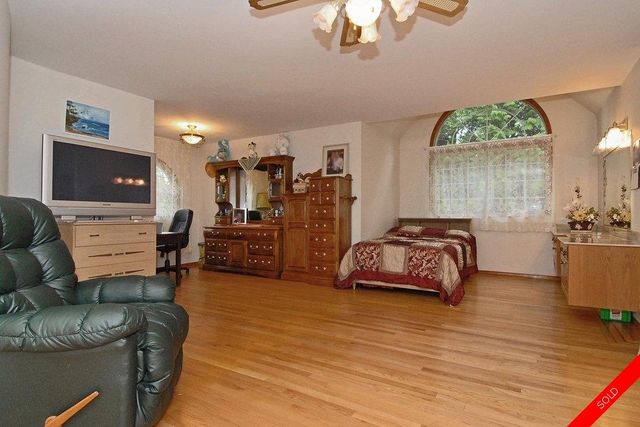 badge_image20 at 1121 King George Highway, King George Corridor, South Surrey White Rock