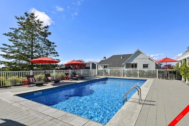 badge_image60 at 20310 2 Avenue, Campbell Valley, Langley