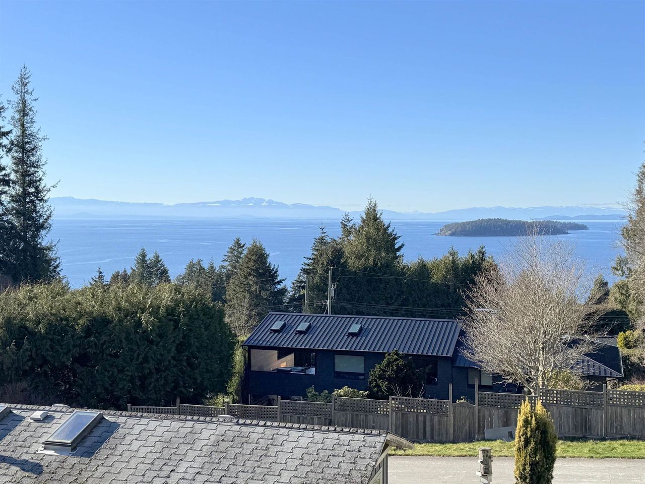 5121 Betty Road, Sechelt District, Sunshine Coast 