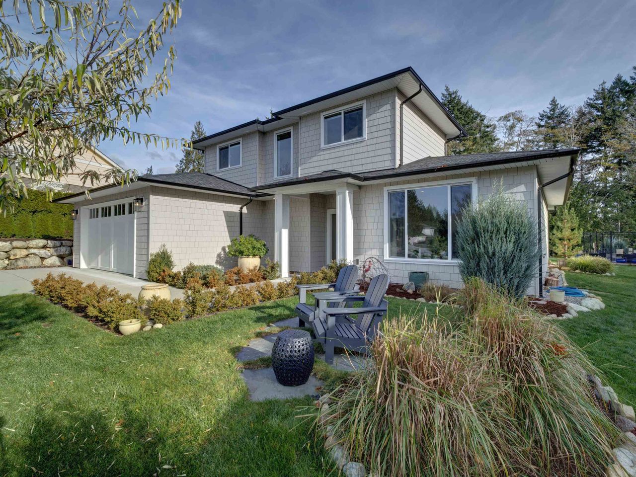 1414-sunrise-place-gibsons-area-sunshine-coast-03 at 1414 Sunrise Place, Gibsons & Area, Sunshine Coast