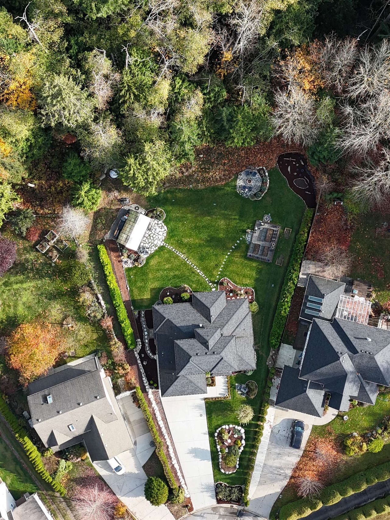 1414-sunrise-place-gibsons-area-sunshine-coast-07 at 1414 Sunrise Place, Gibsons & Area, Sunshine Coast