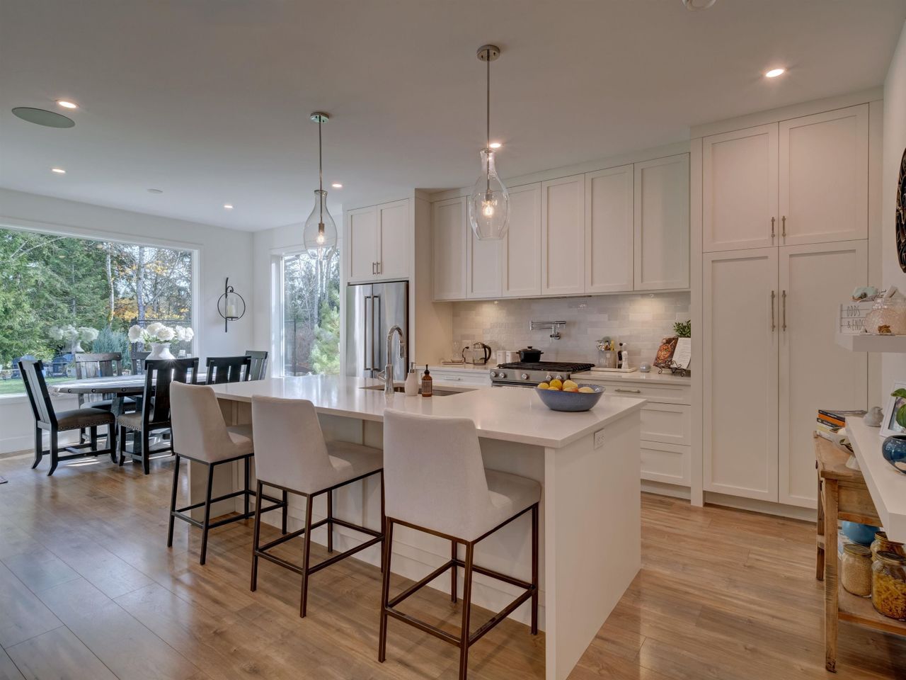 1414-sunrise-place-gibsons-area-sunshine-coast-17 at 1414 Sunrise Place, Gibsons & Area, Sunshine Coast