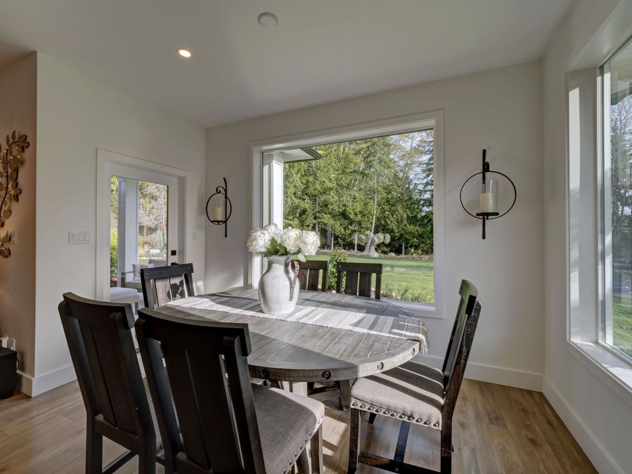 1414-sunrise-place-gibsons-area-sunshine-coast-25 at 1414 Sunrise Place, Gibsons & Area, Sunshine Coast