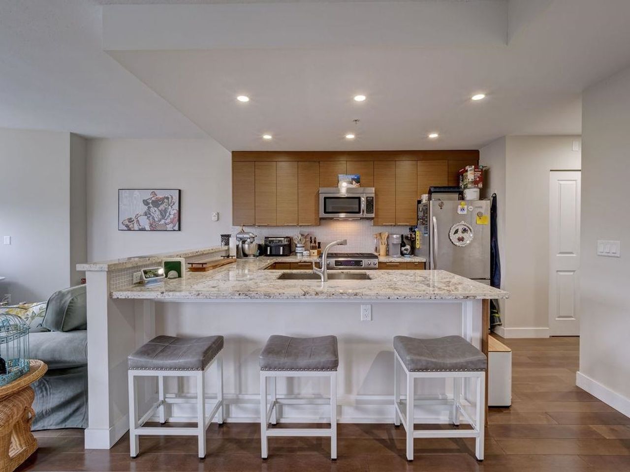 210 - 5725 Teredo Street, Sechelt District, Sunshine Coast 