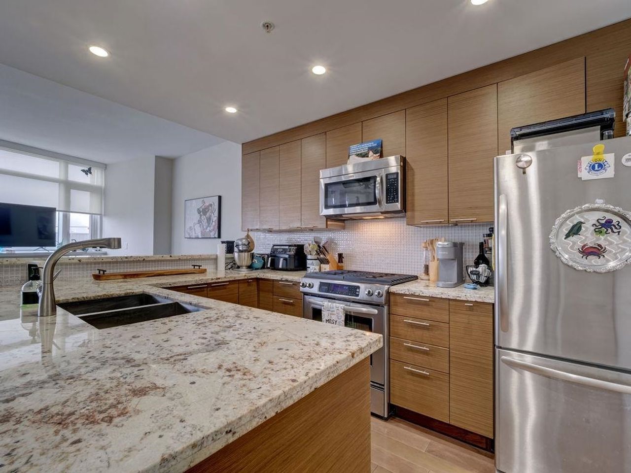 5725-teredo-street-sechelt-district-sunshine-coast-05 at 210 - 5725 Teredo Street, Sechelt District, Sunshine Coast