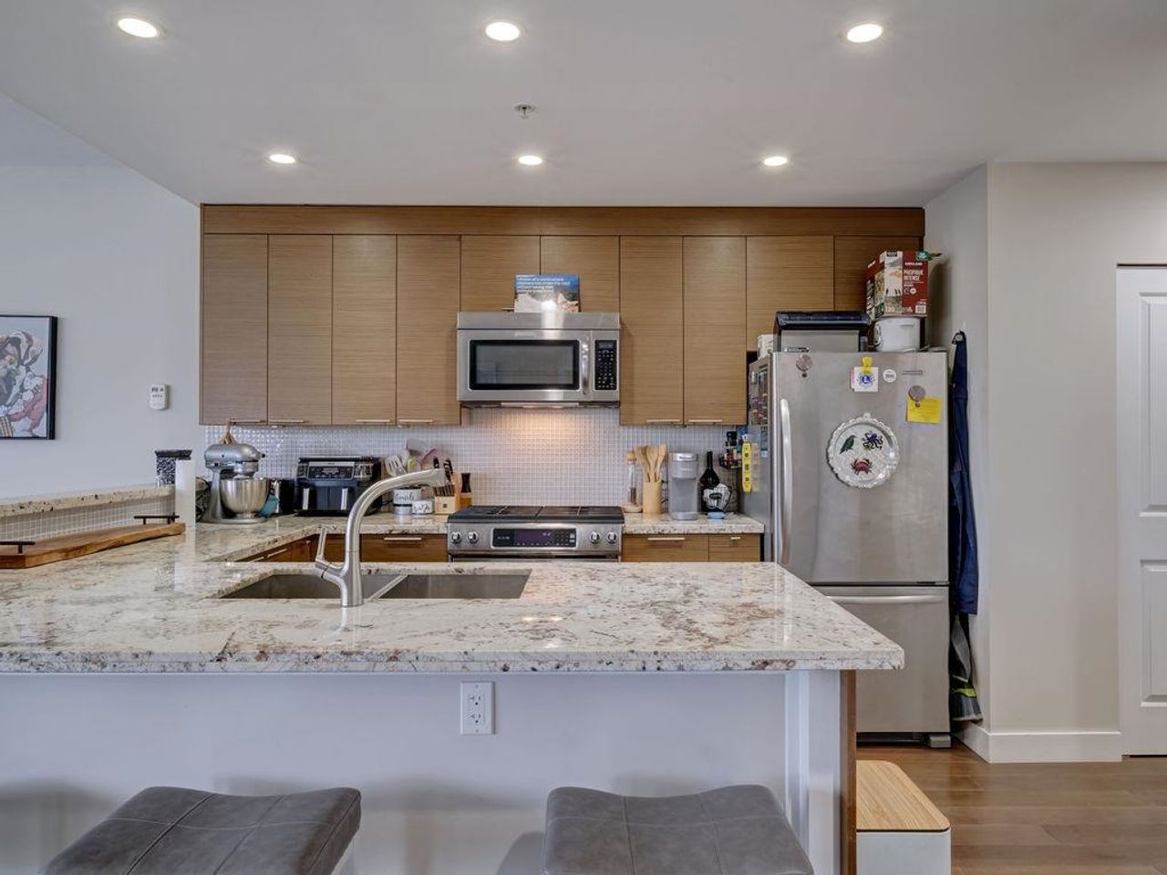 5725-teredo-street-sechelt-district-sunshine-coast-06 at 210 - 5725 Teredo Street, Sechelt District, Sunshine Coast