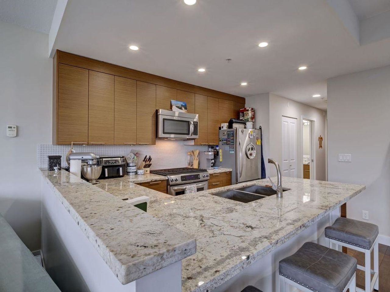 5725-teredo-street-sechelt-district-sunshine-coast-12 at 210 - 5725 Teredo Street, Sechelt District, Sunshine Coast