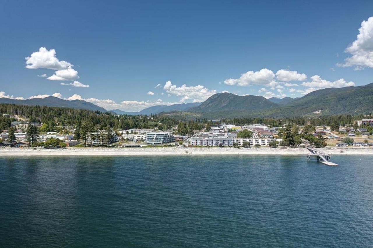 5725-teredo-street-sechelt-district-sunshine-coast-25 at 210 - 5725 Teredo Street, Sechelt District, Sunshine Coast