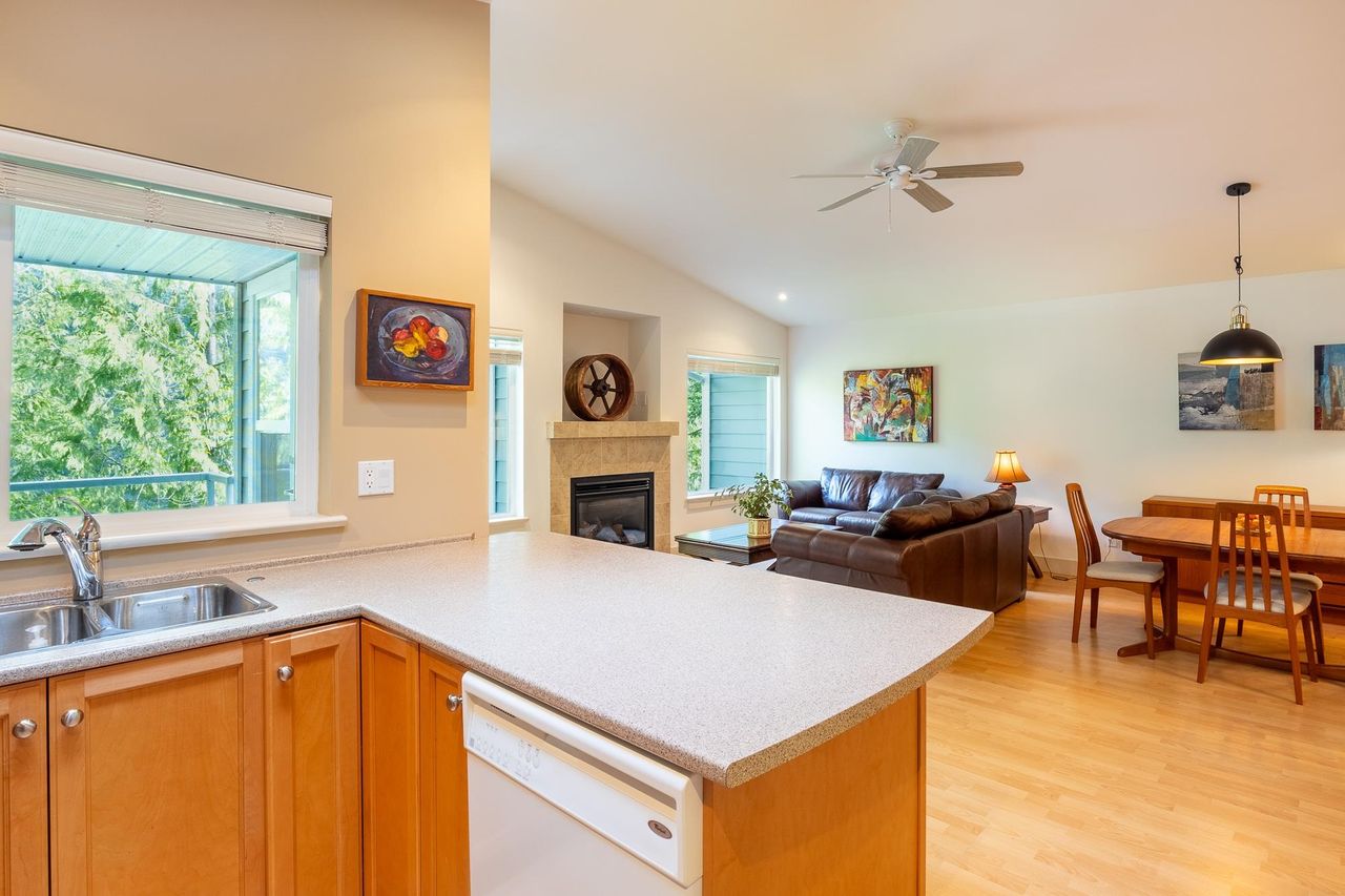 12710-lagoon-road-pender-harbour-egmont-sunshine-coast-10 at 9 - 12710 Lagoon Road, Pender Harbour Egmont, Sunshine Coast