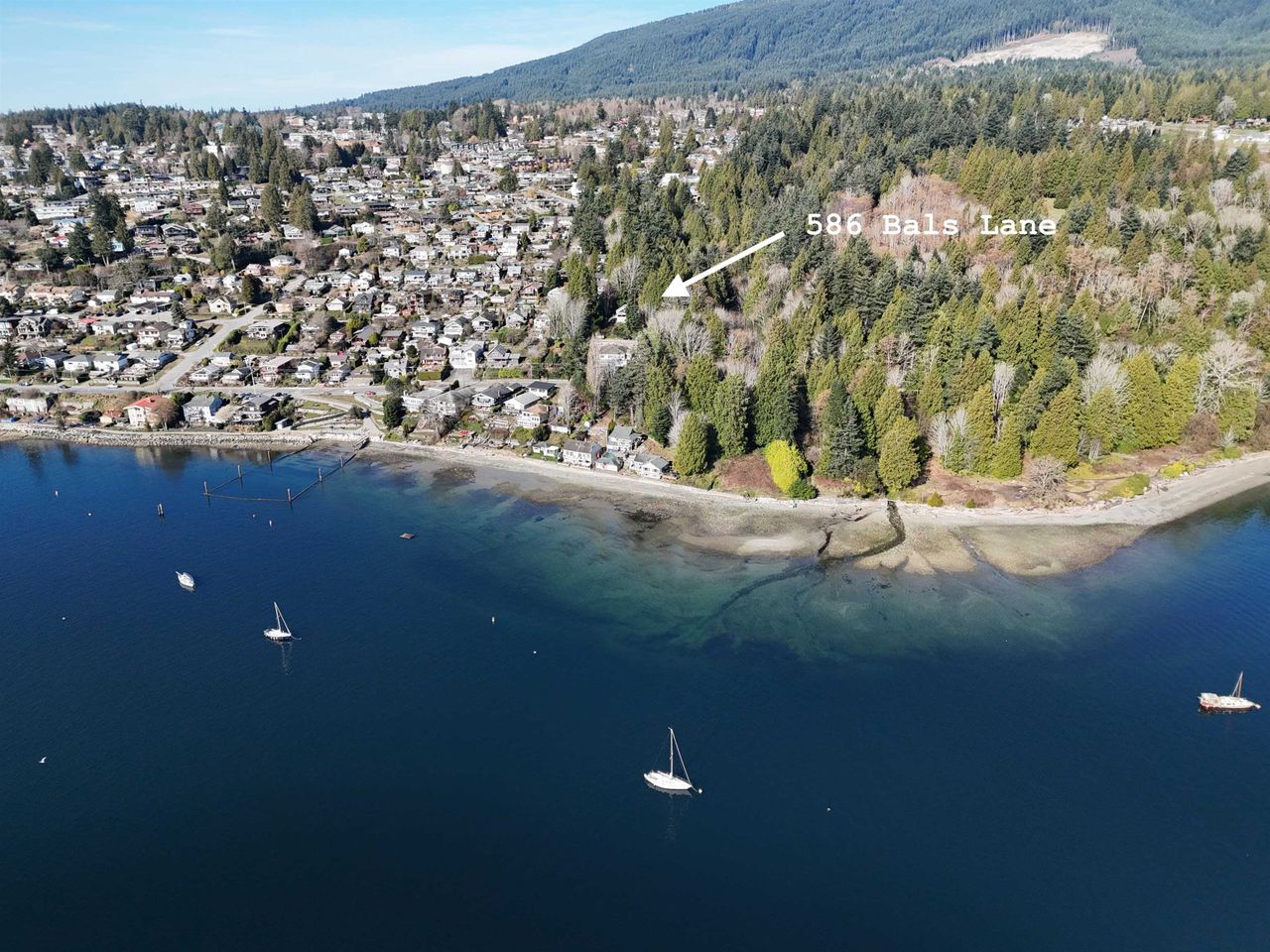 586 Bals Lane, Gibsons & Area, Sunshine Coast 