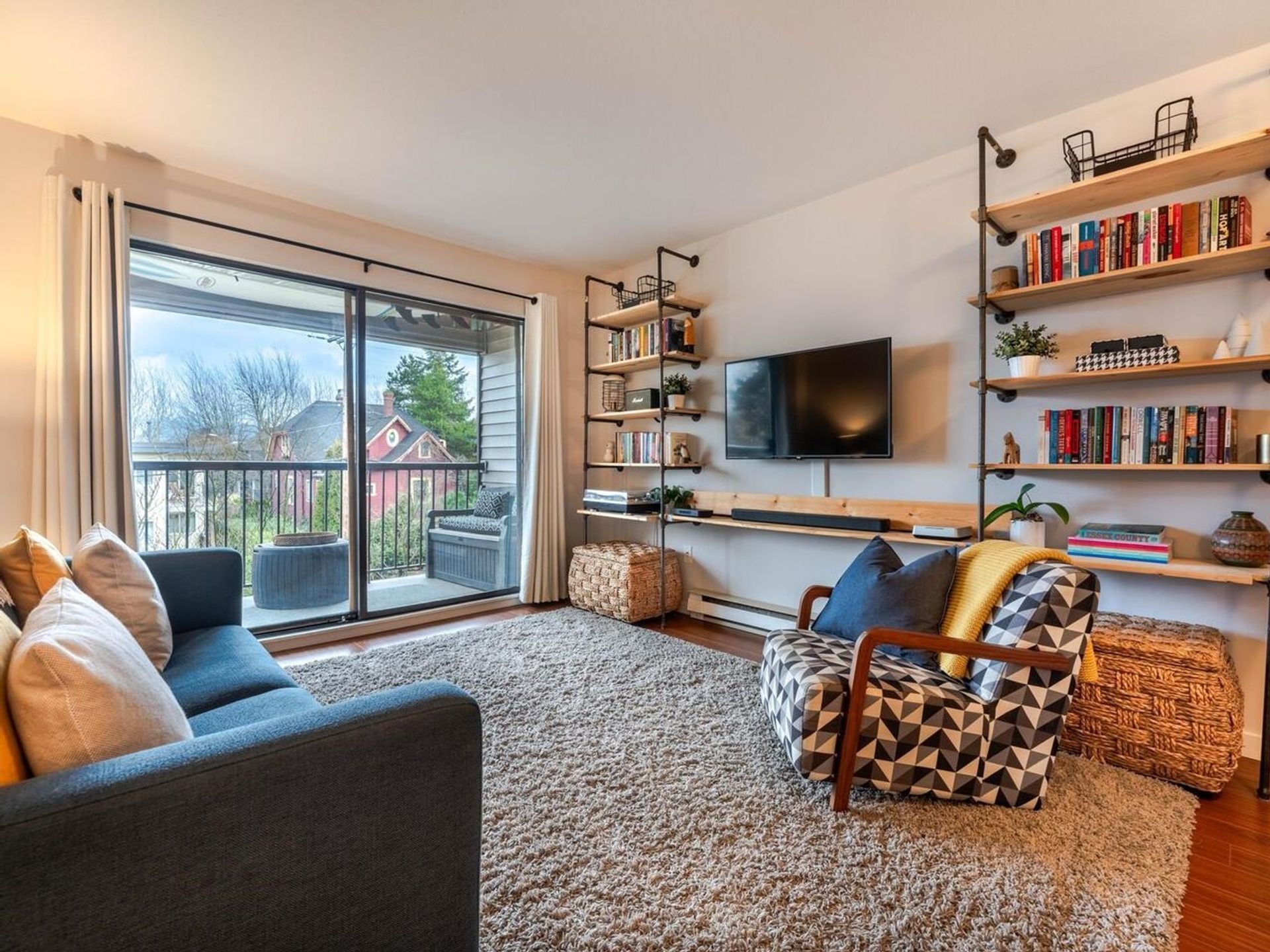 304 - 2045 Franklin Street, Hastings, Vancouver East  by Miller Wark Real Estate Team 304 - 2045 Franklin Street, Hastings, Vancouver East