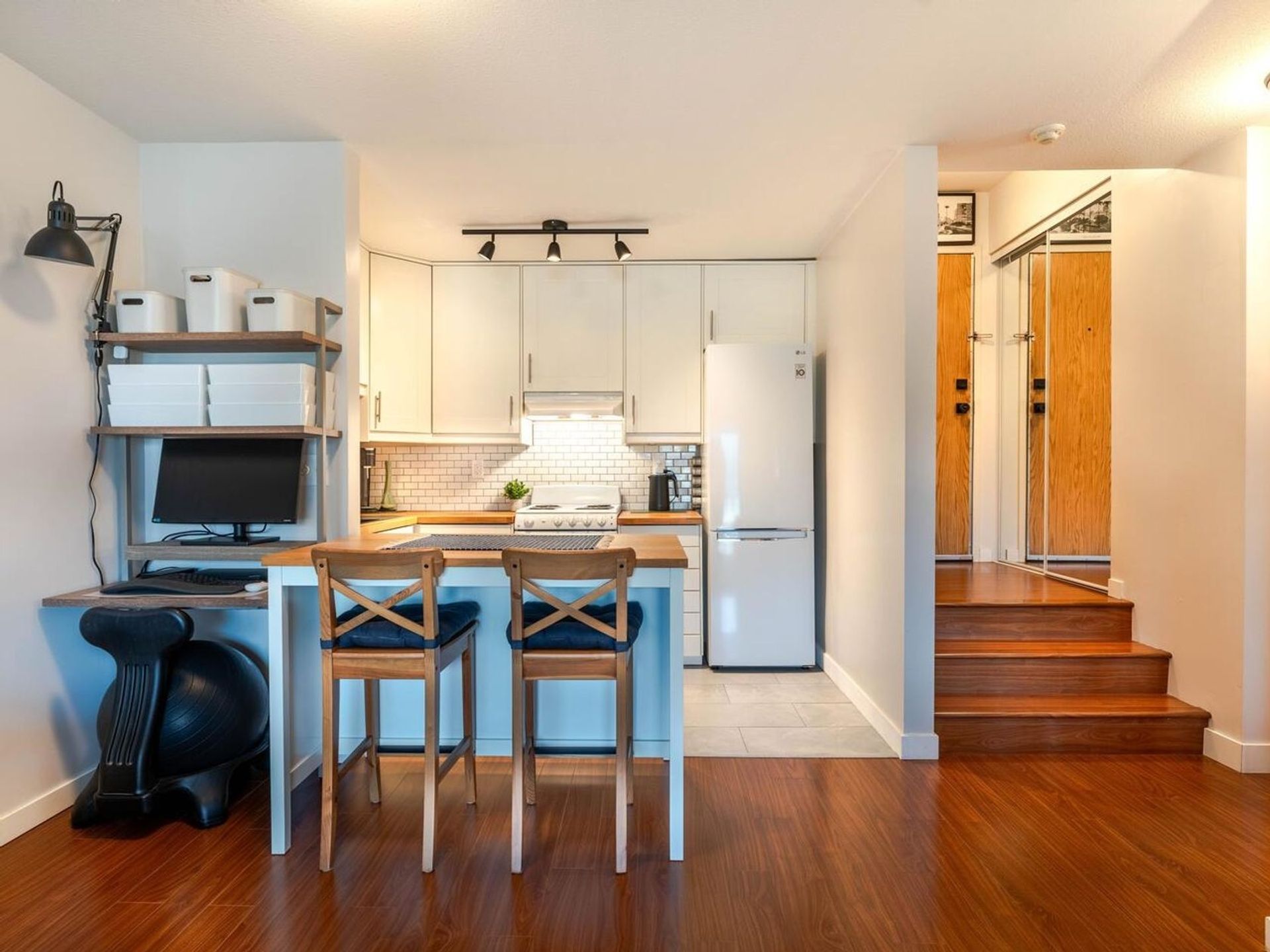 2045-franklin-street-hastings-vancouver-east-07 at 304 - 2045 Franklin Street, Hastings, Vancouver East 2045-franklin-street-hastings-vancouver-east-07 at 304 - 2045 Franklin Street, Hastings, Vancouver East