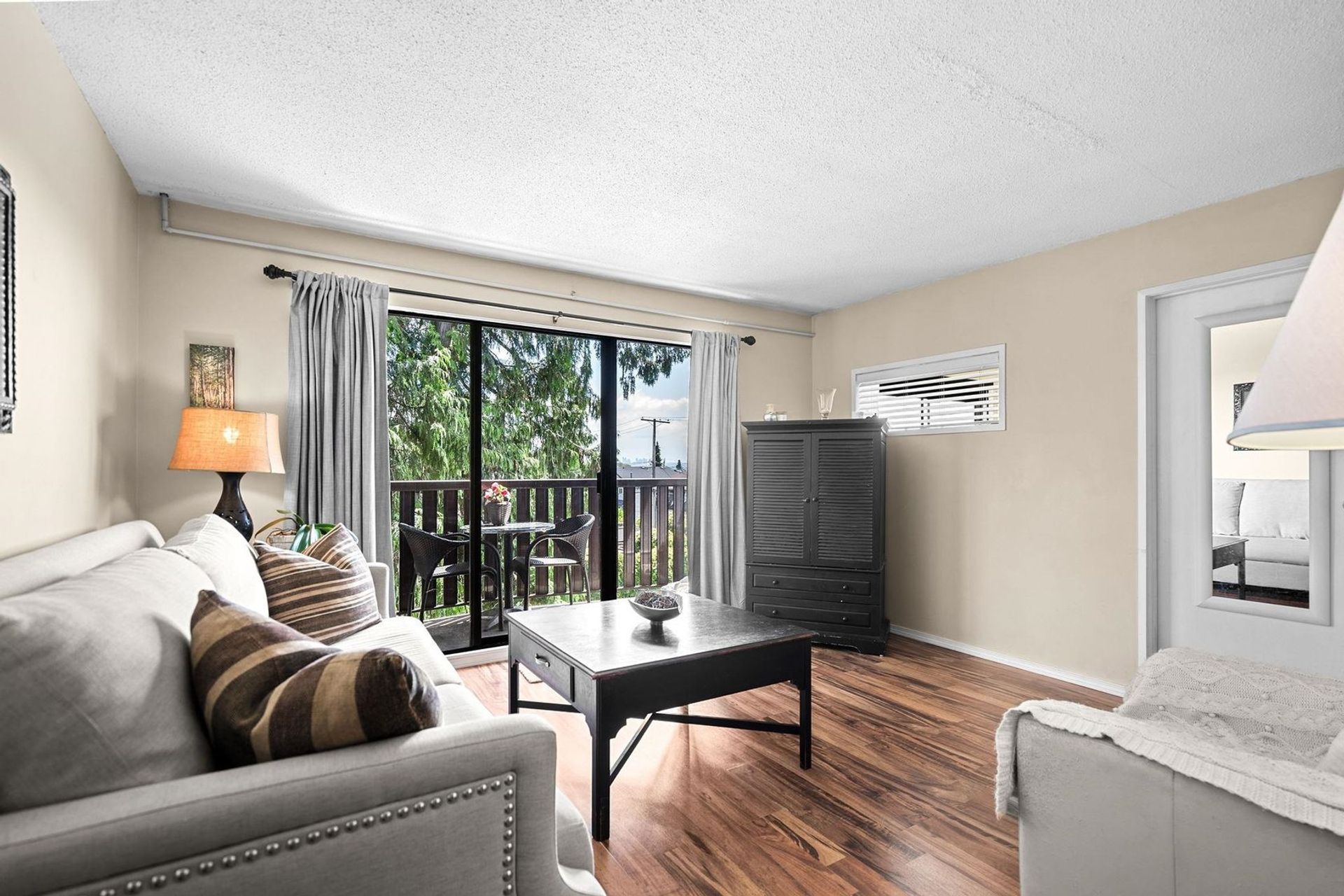 175-e-4th-street-lower-lonsdale-north-vancouver-02 at 212 - 175 E 4th Street, Lower Lonsdale, North Vancouver 175-e-4th-street-lower-lonsdale-north-vancouver-02 at 212 - 175 E 4th Street, Lower Lonsdale, North Vancouver