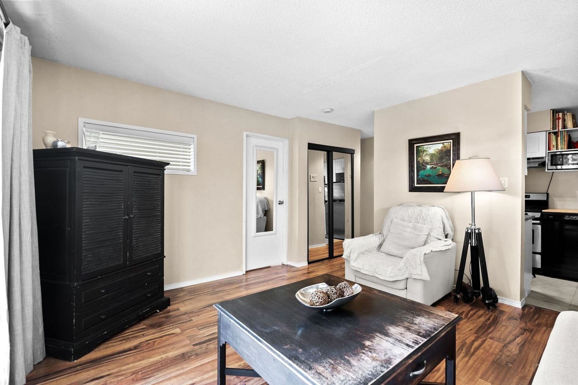 175-e-4th-street-lower-lonsdale-north-vancouver-03 at 212 - 175 E 4th Street, Lower Lonsdale, North Vancouver 175-e-4th-street-lower-lonsdale-north-vancouver-03 at 212 - 175 E 4th Street, Lower Lonsdale, North Vancouver