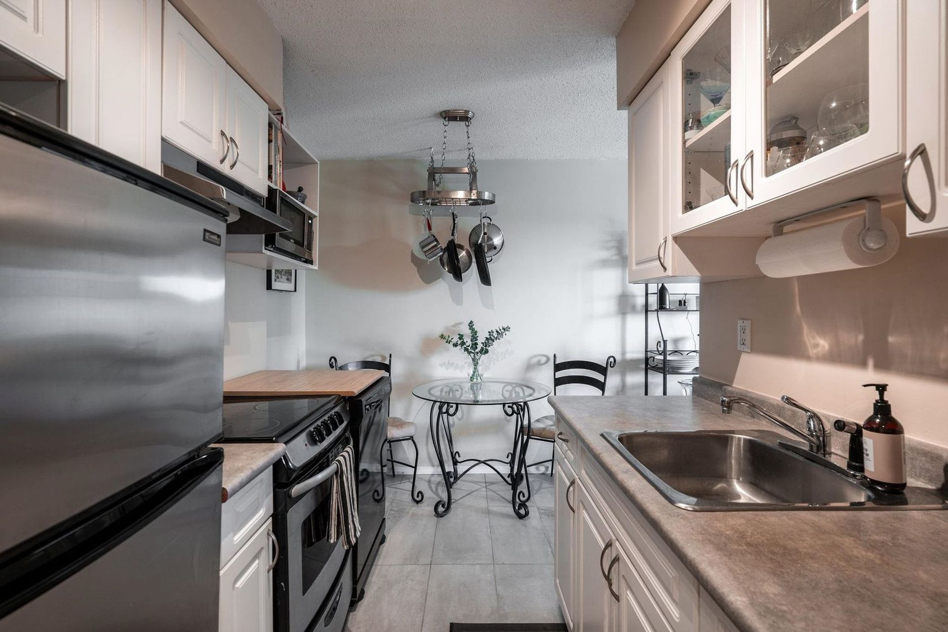 175-e-4th-street-lower-lonsdale-north-vancouver-07 at 212 - 175 E 4th Street, Lower Lonsdale, North Vancouver 175-e-4th-street-lower-lonsdale-north-vancouver-07 at 212 - 175 E 4th Street, Lower Lonsdale, North Vancouver