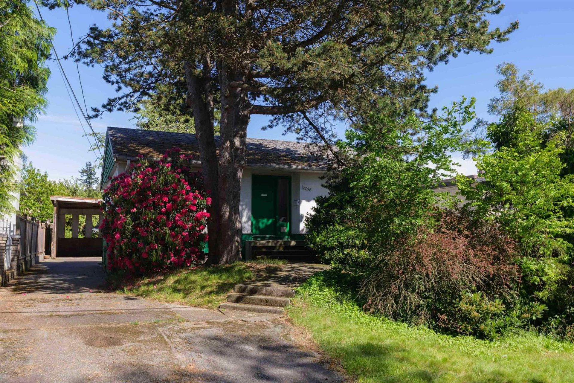 7290 Dow Avenue, Metrotown, Burnaby South  by Miller Wark Real Estate Team 7290 Dow Avenue, Metrotown, Burnaby South