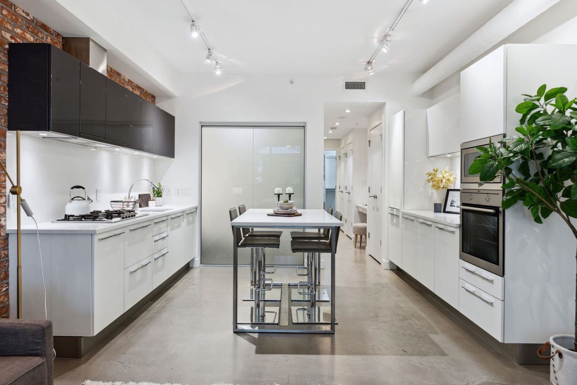 126-e-1st-avenue-mount-pleasant-ve-vancouver-east-06 at 126 E 1st Avenue, Mount Pleasant VE, Vancouver East 126-e-1st-avenue-mount-pleasant-ve-vancouver-east-06 at 126 E 1st Avenue, Mount Pleasant VE, Vancouver East