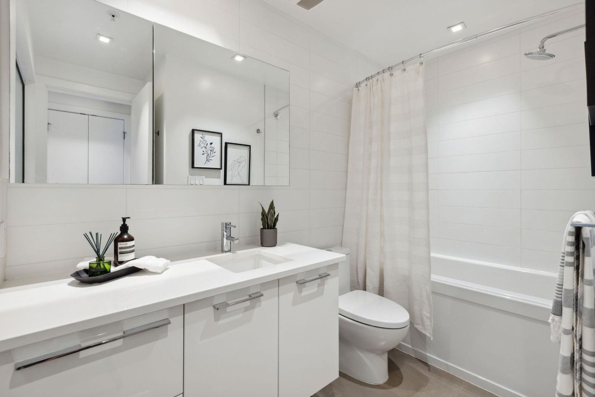 126-e-1st-avenue-mount-pleasant-ve-vancouver-east-18 at 126 E 1st Avenue, Mount Pleasant VE, Vancouver East 126-e-1st-avenue-mount-pleasant-ve-vancouver-east-18 at 126 E 1st Avenue, Mount Pleasant VE, Vancouver East