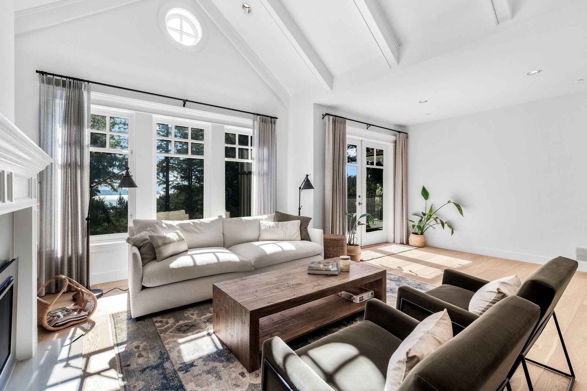 4638-decourcy-court-caulfeild-west-vancouver-04 at 4638 Decourcy Court, Caulfeild, West Vancouver 4638-decourcy-court-caulfeild-west-vancouver-04 at 4638 Decourcy Court, Caulfeild, West Vancouver