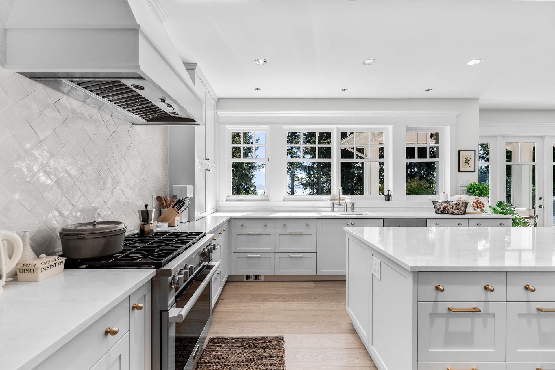 4638-decourcy-court-caulfeild-west-vancouver-08 at 4638 Decourcy Court, Caulfeild, West Vancouver 4638-decourcy-court-caulfeild-west-vancouver-08 at 4638 Decourcy Court, Caulfeild, West Vancouver