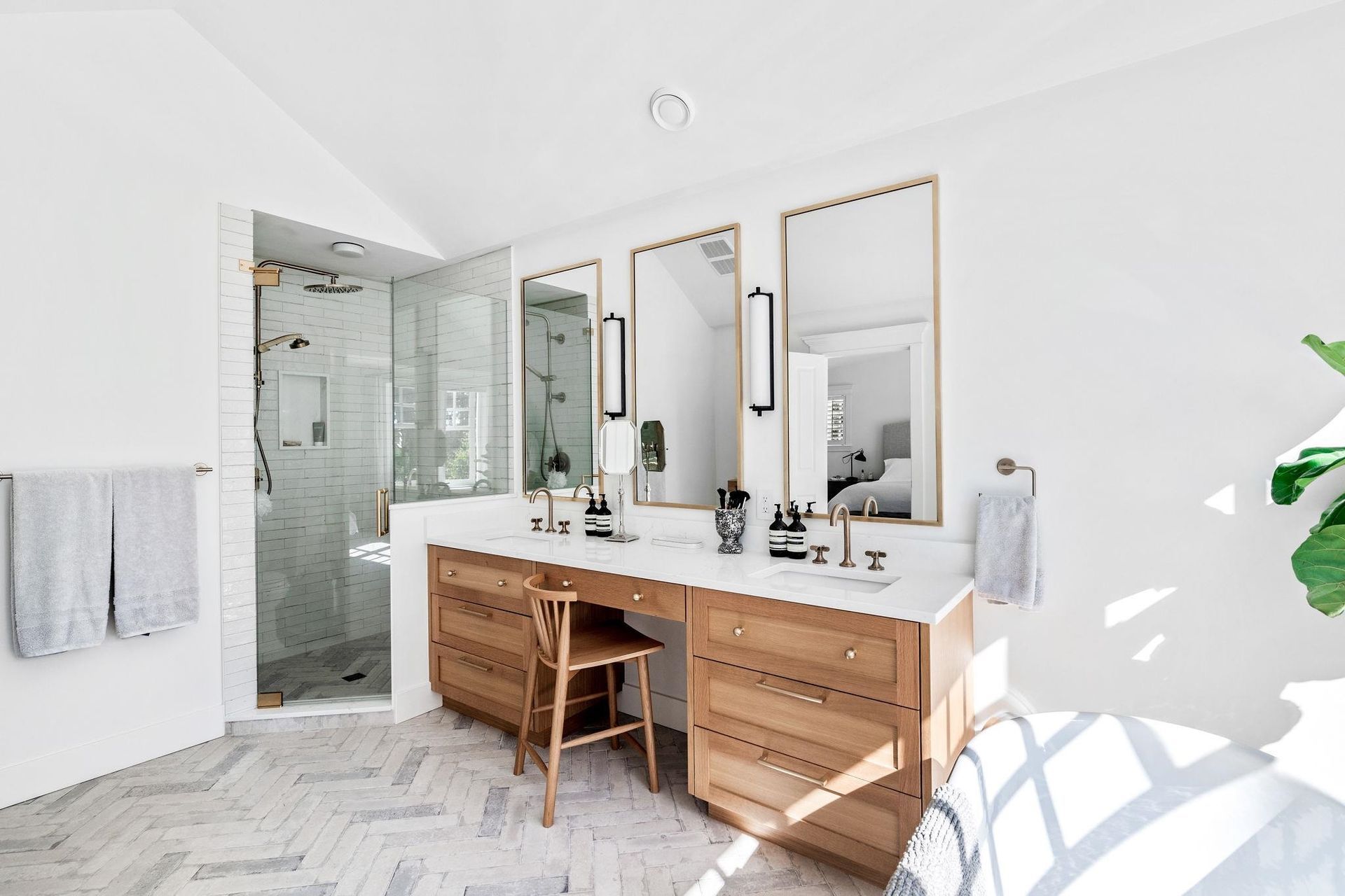 4638-decourcy-court-caulfeild-west-vancouver-16 at 4638 Decourcy Court, Caulfeild, West Vancouver 4638-decourcy-court-caulfeild-west-vancouver-16 at 4638 Decourcy Court, Caulfeild, West Vancouver