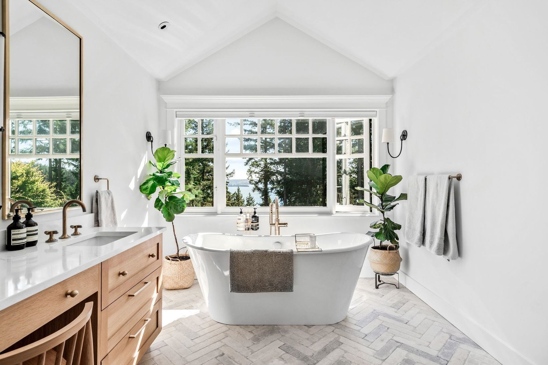 4638-decourcy-court-caulfeild-west-vancouver-18 at 4638 Decourcy Court, Caulfeild, West Vancouver 4638-decourcy-court-caulfeild-west-vancouver-18 at 4638 Decourcy Court, Caulfeild, West Vancouver