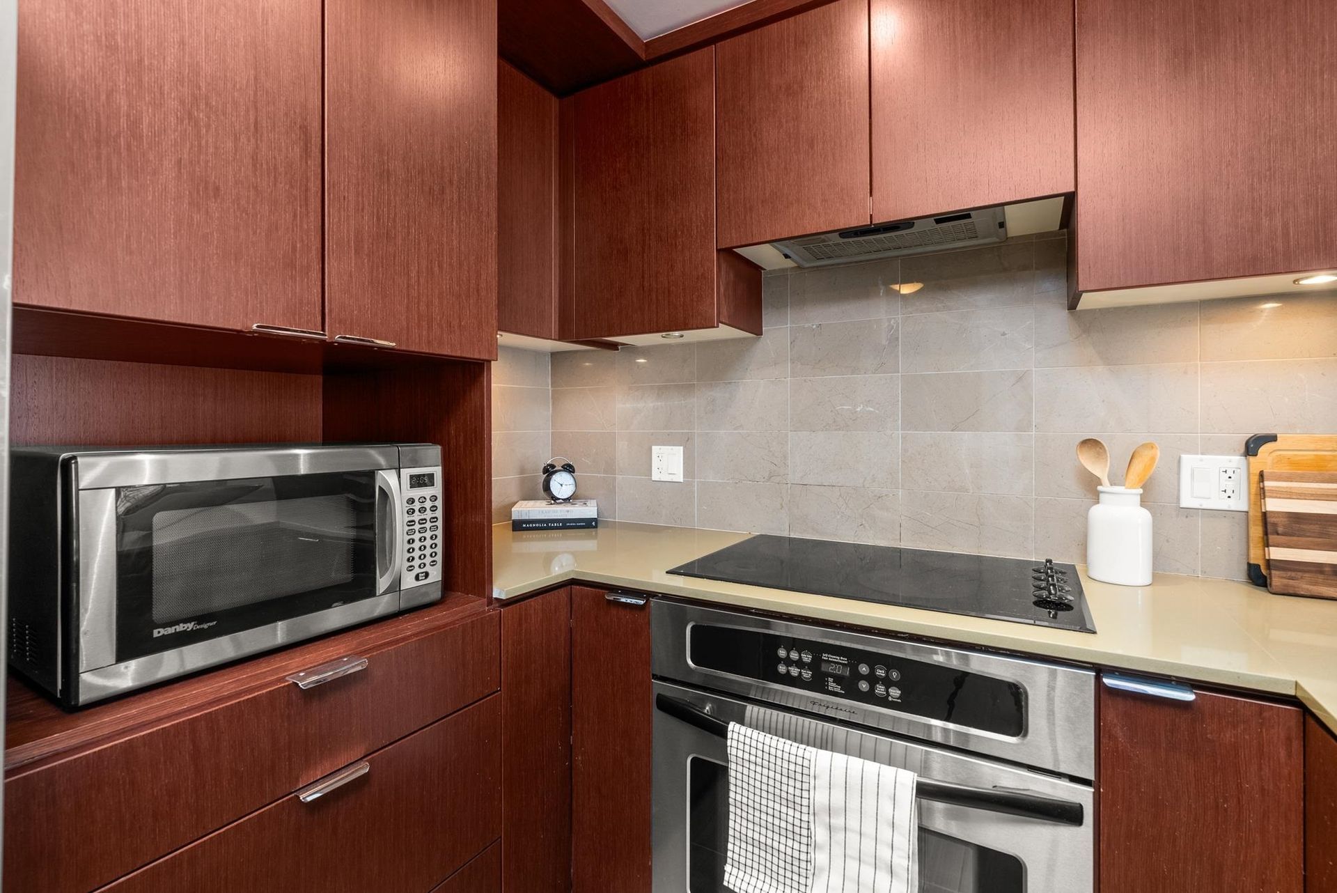 158-w-13th-street-central-lonsdale-north-vancouver-12 at 701 - 158 W 13th Street, Central Lonsdale, North Vancouver 158-w-13th-street-central-lonsdale-north-vancouver-12 at 701 - 158 W 13th Street, Central Lonsdale, North Vancouver