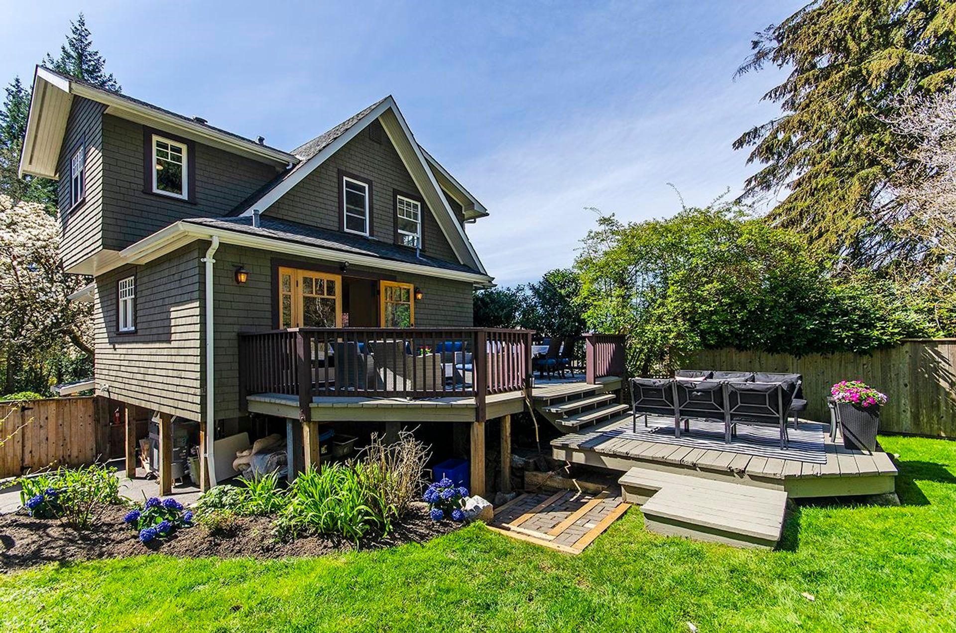 116-e-carisbrooke-road-upper-lonsdale-north-vancouver-18 at 116 E Carisbrooke Road, Upper Lonsdale, North Vancouver 116-e-carisbrooke-road-upper-lonsdale-north-vancouver-18 at 116 E Carisbrooke Road, Upper Lonsdale, North Vancouver