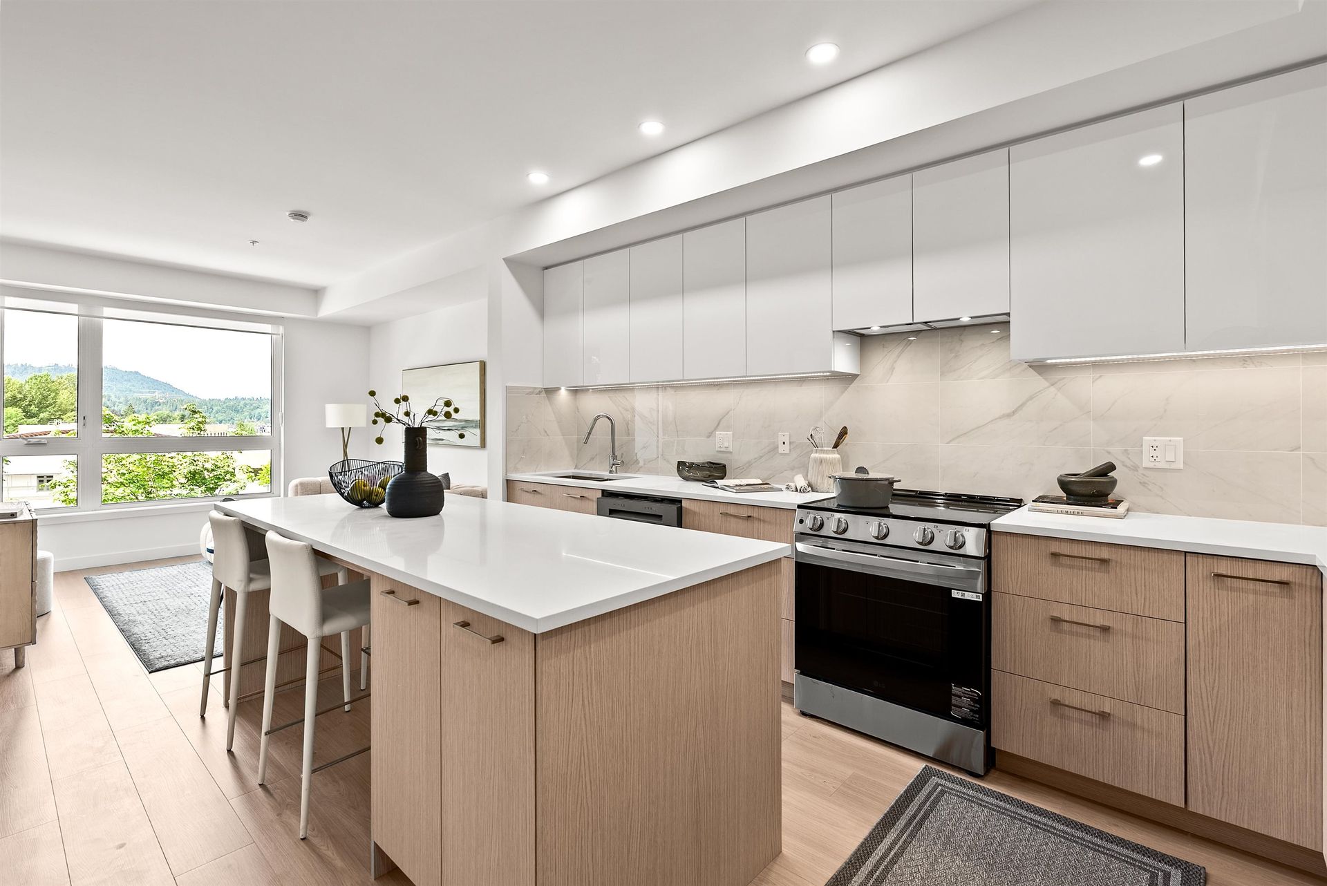 212 - 154 James Road, Port Moody Centre, Port Moody 