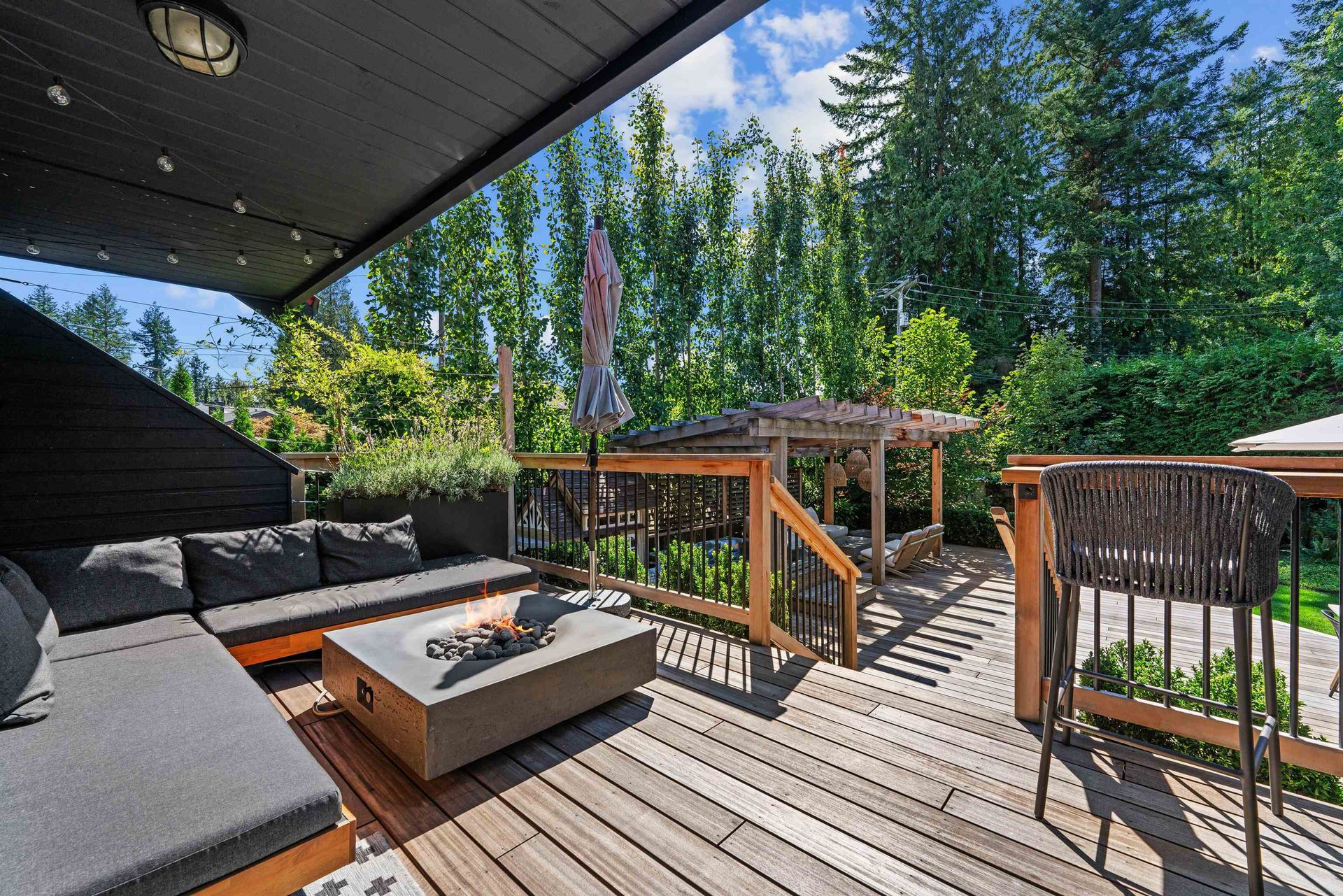 2645-edgemont-boulevard-edgemont-north-vancouver-27 at 2645 Edgemont Boulevard, Edgemont, North Vancouver 2645-edgemont-boulevard-edgemont-north-vancouver-27 at 2645 Edgemont Boulevard, Edgemont, North Vancouver