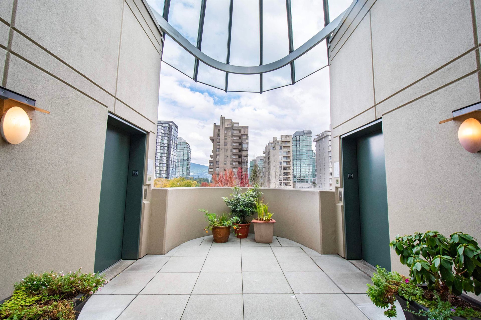 1688-robson-street-west-end-vw-vancouver-west-04 at PH4 - 1688 Robson Street, West End VW, Vancouver West 1688-robson-street-west-end-vw-vancouver-west-04 at PH4 - 1688 Robson Street, West End VW, Vancouver West