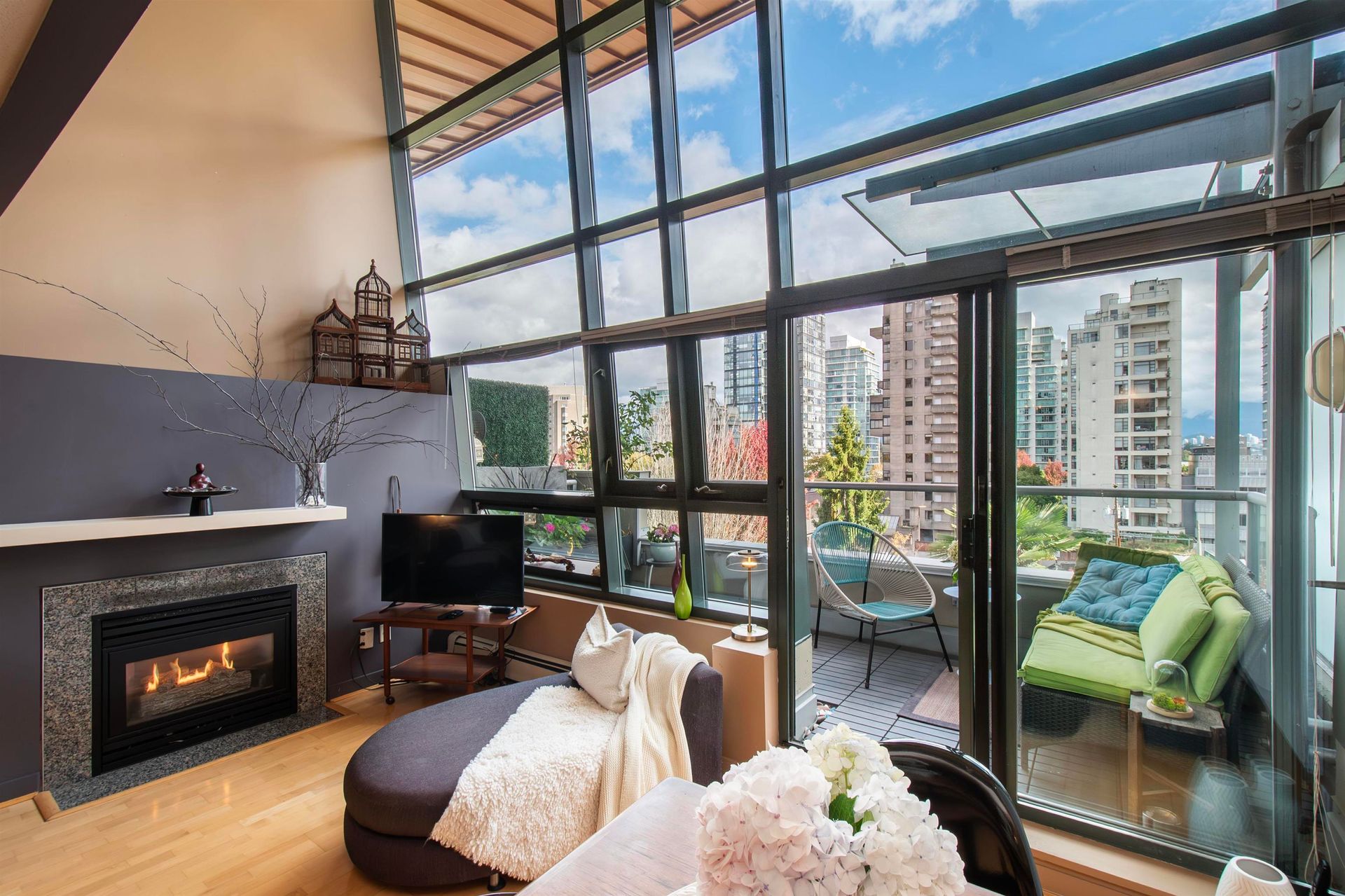 1688-robson-street-west-end-vw-vancouver-west-11 at PH4 - 1688 Robson Street, West End VW, Vancouver West 1688-robson-street-west-end-vw-vancouver-west-11 at PH4 - 1688 Robson Street, West End VW, Vancouver West