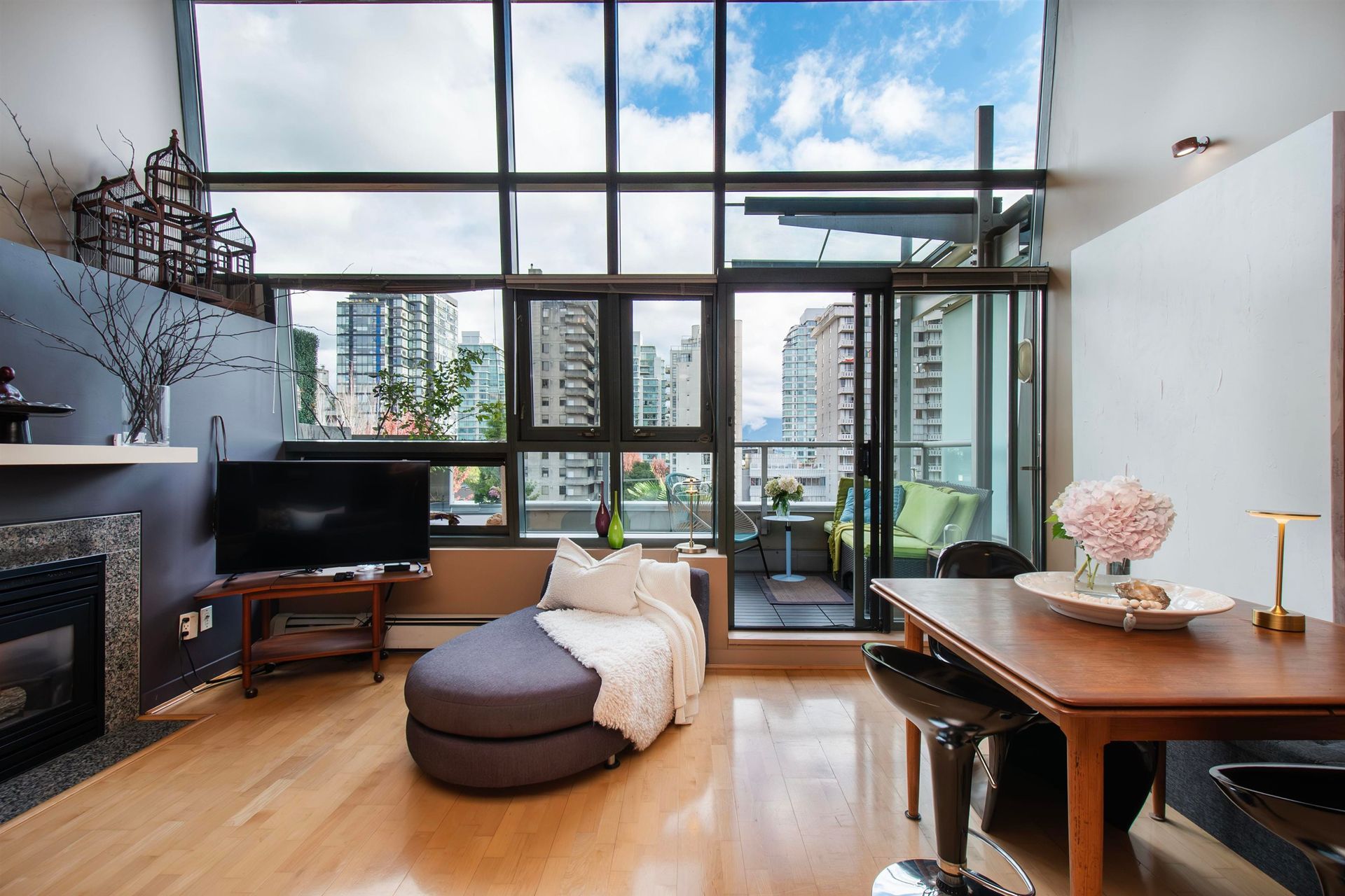 1688-robson-street-west-end-vw-vancouver-west-12 at PH4 - 1688 Robson Street, West End VW, Vancouver West 1688-robson-street-west-end-vw-vancouver-west-12 at PH4 - 1688 Robson Street, West End VW, Vancouver West