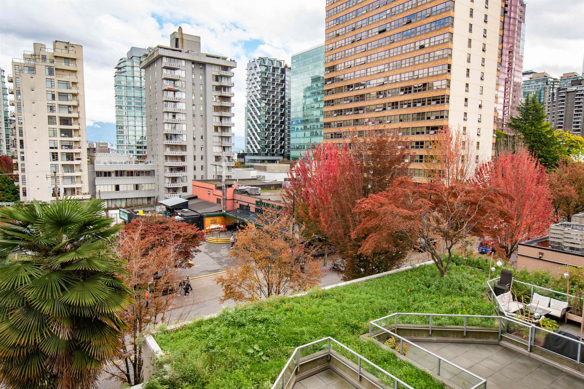 1688-robson-street-west-end-vw-vancouver-west-17 at PH4 - 1688 Robson Street, West End VW, Vancouver West 1688-robson-street-west-end-vw-vancouver-west-17 at PH4 - 1688 Robson Street, West End VW, Vancouver West