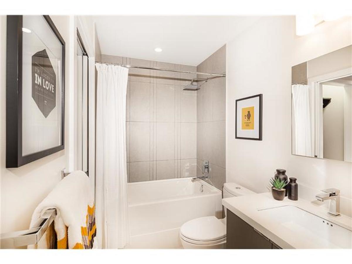 image-261679432-3.jpg at 802 - 711  Street, Coquitlam West, Coquitlam image-261679432-3.jpg at 802 - 711  Street, Coquitlam West, Coquitlam