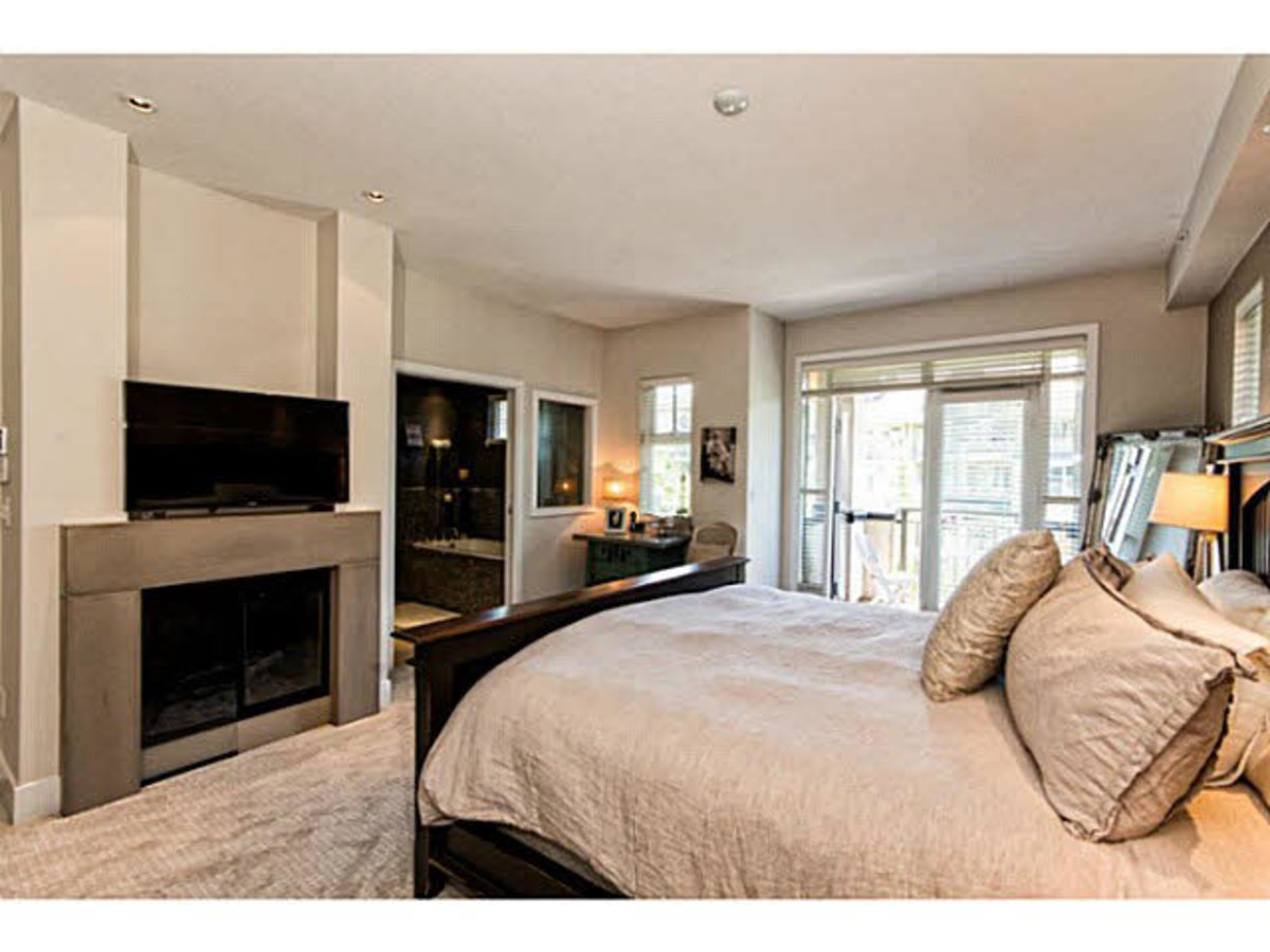 image-261806894-12.jpg at 13 - 555  Drive, Roche Point, North Vancouver image-261806894-12.jpg at 13 - 555  Drive, Roche Point, North Vancouver