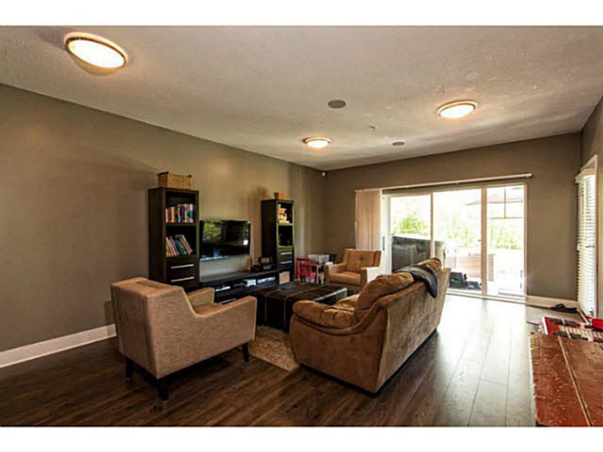 image-261806894-15.jpg at 13 - 555  Drive, Roche Point, North Vancouver image-261806894-15.jpg at 13 - 555  Drive, Roche Point, North Vancouver