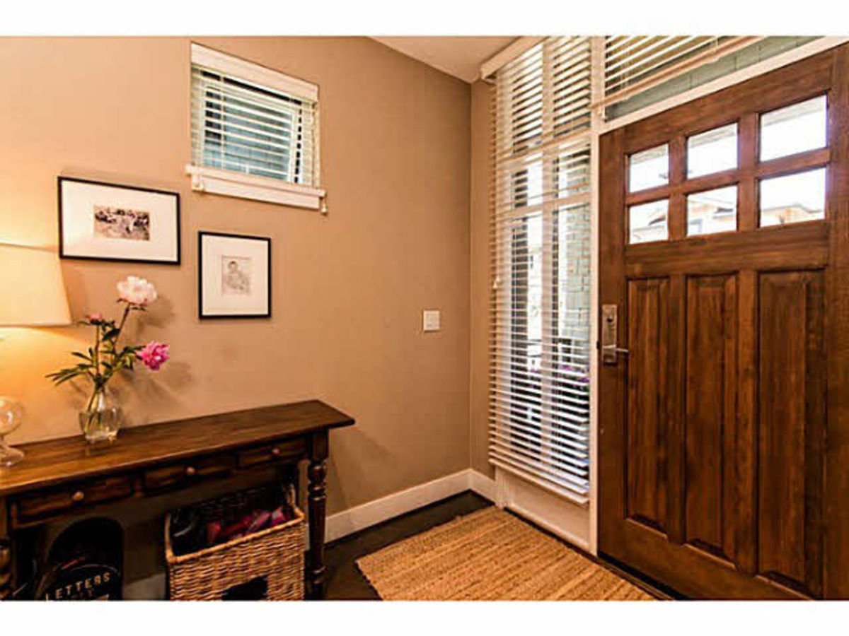 image-261806894-3.jpg at 13 - 555  Drive, Roche Point, North Vancouver image-261806894-3.jpg at 13 - 555  Drive, Roche Point, North Vancouver