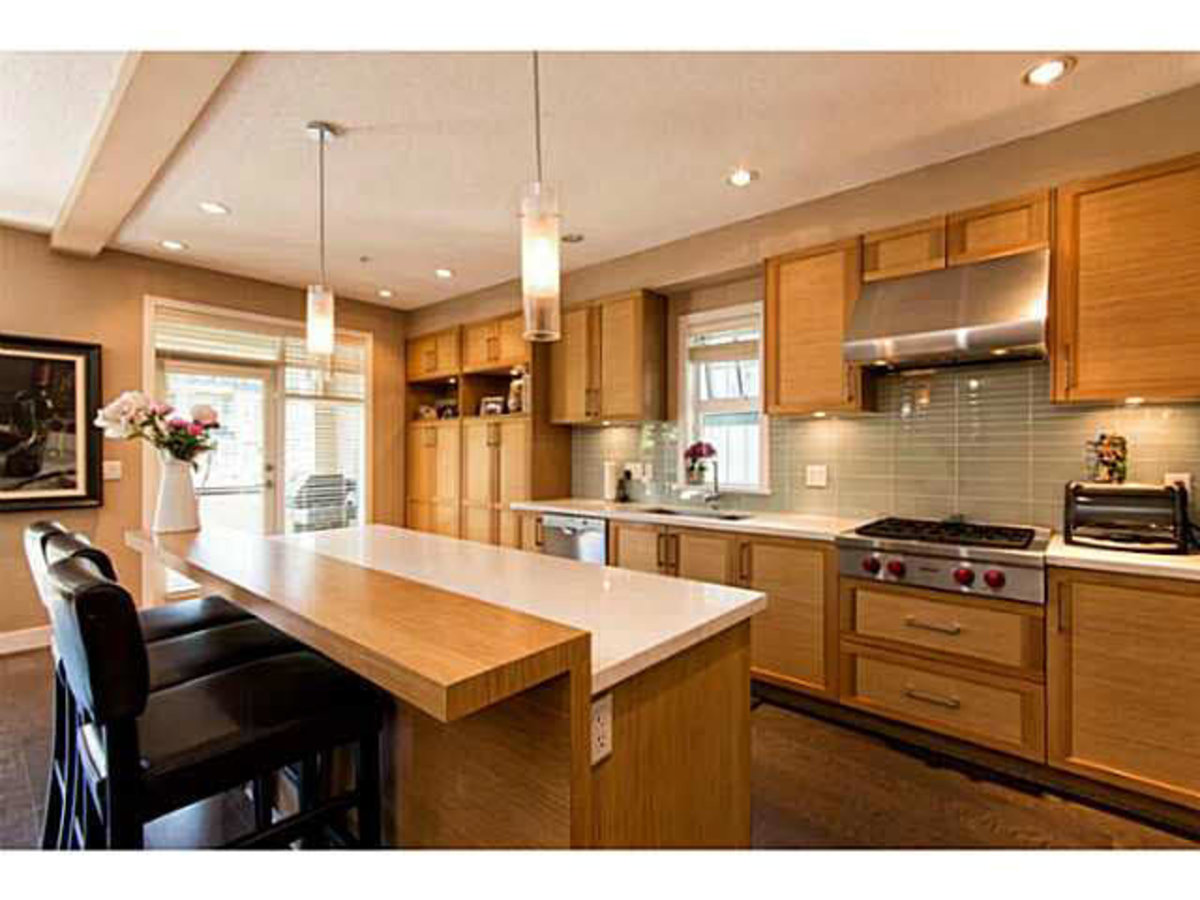 image-261806894-4.jpg at 13 - 555  Drive, Roche Point, North Vancouver image-261806894-4.jpg at 13 - 555  Drive, Roche Point, North Vancouver