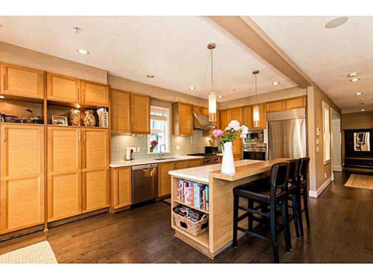 image-261806894-5.jpg at 13 - 555  Drive, Roche Point, North Vancouver image-261806894-5.jpg at 13 - 555  Drive, Roche Point, North Vancouver