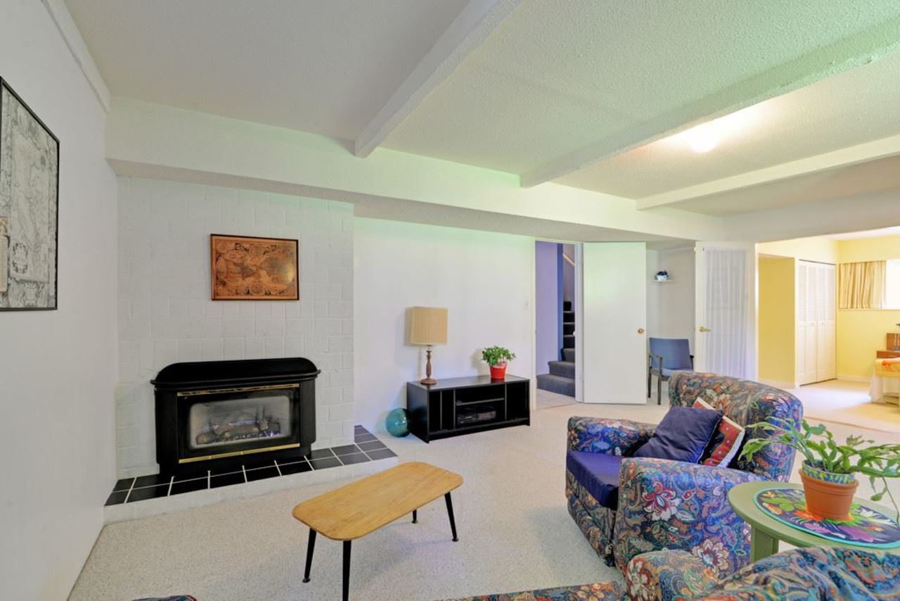 14.jpg at 4663  Place, Lynn Valley, North Vancouver 14.jpg at 4663  Place, Lynn Valley, North Vancouver